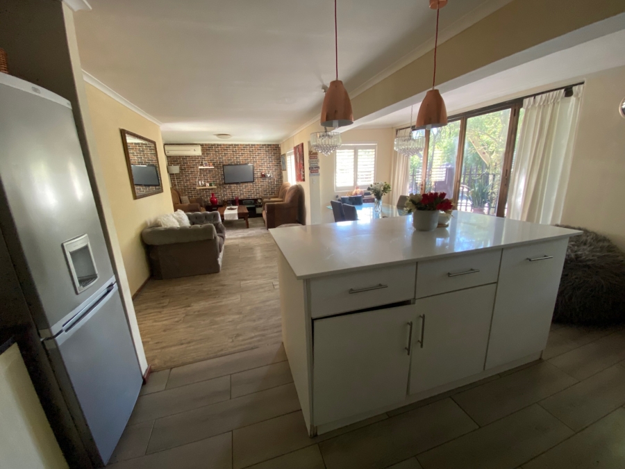 3 Bedroom Property for Sale in Sonnekuil Western Cape